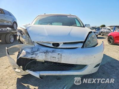 Piąte zdjęcie samochodu w środku: 2010 TOYOTA SIENNA XLE VIN:5TDDK4CC5AS031283 - miniatura