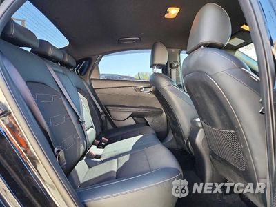 Zdjęcie 10 z 12 samochodu: 2023 KIA FORTE GT LINE VIN:3KPF54AD3PE655081 - miniatura