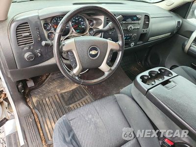 Zdjęcie 8 z 12 samochodu: 2009 CHEVROLET SILVERADO K1500 VIN:2GCEK133391101854 - miniatura