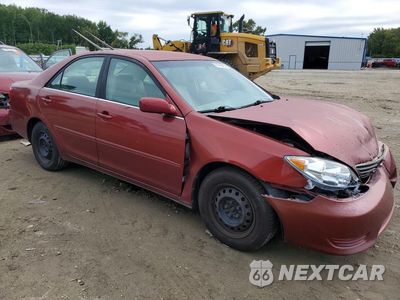 Czwarte zdjęcie samochodu z boku: 2005 TOYOTA CAMRY LE VIN:4T1BE32K75U076630 - miniatura