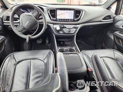 Zdjęcie 8 z 12 samochodu: 2025 CHRYSLER PACIFICA LIMITED VIN:2C4RC1GG4SR554982 - miniatura