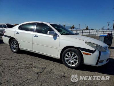 Czwarte zdjęcie samochodu z boku: 2002 LEXUS ES 300 VIN:JTHBF30G025002146 - miniatura