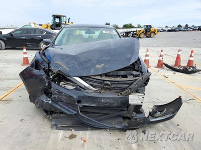 Piąte zdjęcie samochodu w środku: 2016 NISSAN ALTIMA 2.5 S VIN:1N4AL3AP4GC127129 - miniatura