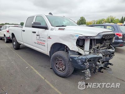 Czwarte zdjęcie samochodu z boku: 2019 RAM 2500 TRADESMAN VIN:3C6UR5HL0KG649418 - miniatura