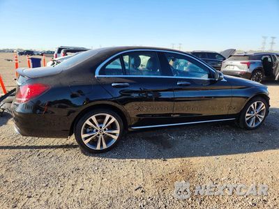 Trzecie zdjęcie samochodu z tyłu: 2019 MERCEDES-BENZ C 300 4MATIC VIN:55SWF8EB7KU303300 - miniatura