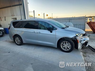 Czwarte zdjęcie samochodu z boku: 2026 CHRYSLER PACIFICA SELECT VIN:2C4RC1BG1TR193543 - miniatura