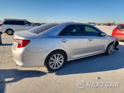 Trzecie zdjęcie samochodu z tyłu: 2014 TOYOTA CAMRY XLE VIN:4T1BF1FK1EU857848 - miniatura