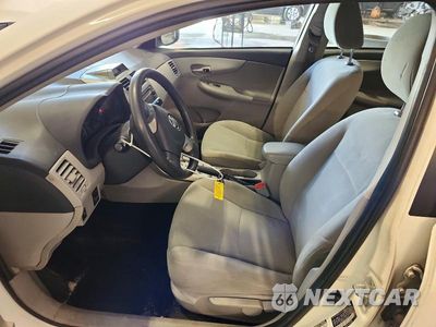 Zdjęcie 7 z 12 samochodu: 2012 TOYOTA COROLLA LE VIN:2T1BU4EEXCC808911 - miniatura