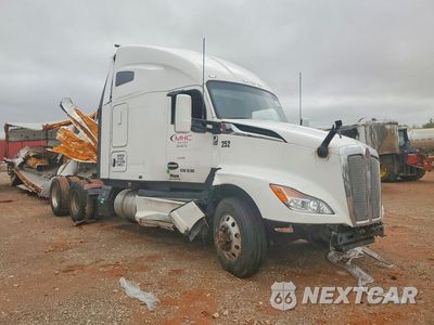 Czwarte zdjęcie samochodu z boku: 2024 KENWORTH T680 SEMI TRUCK VIN:1XKYD49X1RJ376023 - miniatura