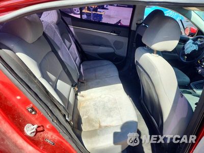 Zdjęcie 10 z 13 samochodu: 2018 HYUNDAI ELANTRA SEL VIN:5NPD84LF6JH244337 - miniatura