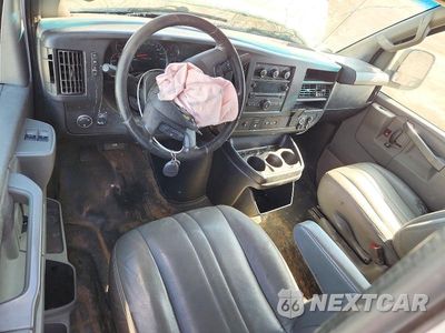 Zdjęcie 8 z 13 samochodu: 2020 CHEVROLET EXPRESS VIN:1GCWGAFG6L1194533 - miniatura
