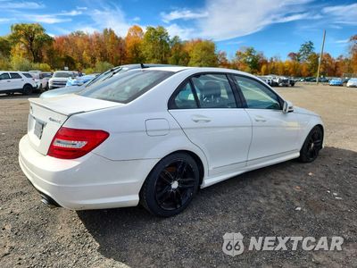 Trzecie zdjęcie samochodu z tyłu: 2014 MERCEDES-BENZ C 300 4MATIC VIN:WDDGF8AB0ER302943 - miniatura