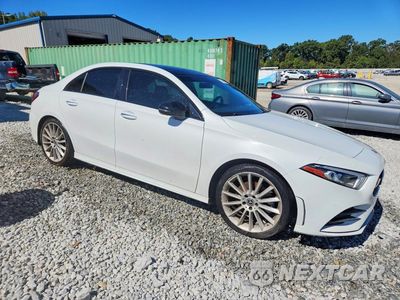 Czwarte zdjęcie samochodu z boku: 2021 MERCEDES-BENZ A 220 VIN:W1K3G4EB3MJ271215 - miniatura