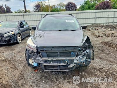 Piąte zdjęcie samochodu w środku: 2018 FORD ESCAPE SE VIN:1FMCU0G94JUB62564 - miniatura