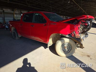 Czwarte zdjęcie samochodu z boku: 2022 CHEVROLET SILVERADO K1500 VIN:1GCUDAED3NZ512989 - miniatura