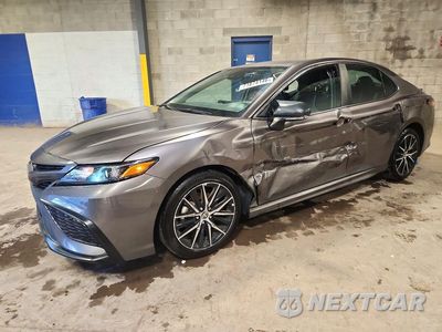 2024 TOYOTA CAMRY SE 4T1G11AKXRU254026 - główne zdjęcie licytacji z USA - miniatura
