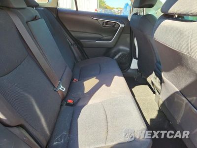 Zdjęcie 10 z 12 samochodu: 2020 TOYOTA RAV4 LE VIN:JTMM6RFV6LD005322 - miniatura