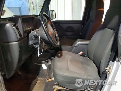 Zdjęcie 7 z 12 samochodu: 2006 JEEP WRANGLER X VIN:1J4FA39S66P742619 - miniatura