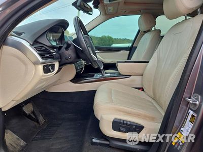 Zdjęcie 7 z 13 samochodu: 2016 BMW X5 XDR40E VIN:5UXKT0C5XG0S75553 - miniatura
