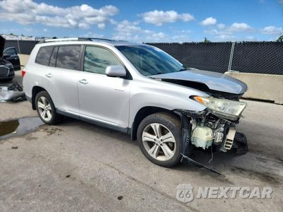 Czwarte zdjęcie samochodu z boku: 2013 TOYOTA HIGHLANDER LIMITED VIN:5TDDK3EH4DS202743 - miniatura