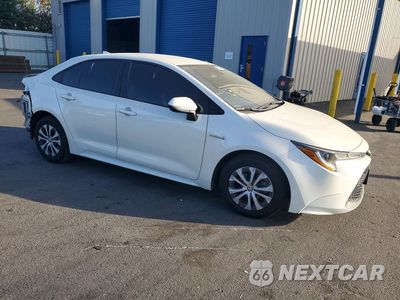 Czwarte zdjęcie samochodu z boku: 2021 TOYOTA COROLLA LE VIN:JTDEAMDE7MJ032878 - miniatura