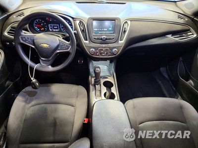 Zdjęcie 8 z 12 samochodu: 2017 CHEVROLET MALIBU LS VIN:1G1ZB5ST8HF281150 - miniatura