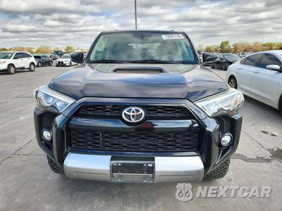 Piąte zdjęcie samochodu w środku: 2018 TOYOTA 4RUNNER TRD OFF-ROAD PREMIUM VIN:JTEBU5JR5J5516135 - miniatura