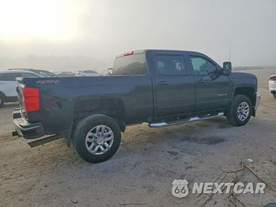 Trzecie zdjęcie samochodu z tyłu: 2017 CHEVROLET SILVERADO K2500 HEAVY DUTY LT VIN:1GC1KVEG4HF167939 - miniatura