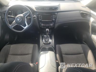 Zdjęcie 8 z 13 samochodu: 2019 NISSAN ROGUE SV VIN:JN8AT2MT3KW504557 - miniatura