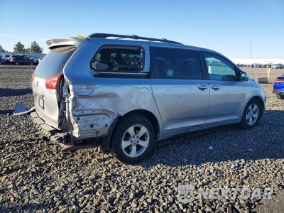 Trzecie zdjęcie samochodu z tyłu: 2011 TOYOTA SIENNA LE VIN:5TDKK3DC7BS170350 - miniatura