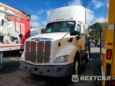 2020 PETERBILT 579 SEMI TRUCK 1XPBA48XXLD685571 - główne zdjęcie licytacji z USA - miniatura