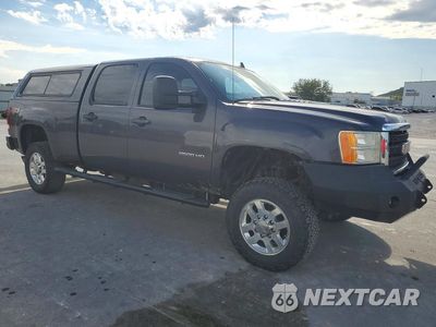 Czwarte zdjęcie samochodu z boku: 2011 GMC SIERRA K2500 SLE VIN:1GT120C8XBF216387 - miniatura