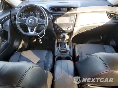 Zdjęcie 8 z 13 samochodu: 2017 NISSAN ROGUE SL VIN:5N1AT2MV7HC877376 - miniatura