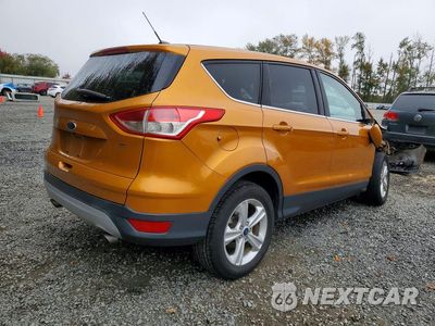 Trzecie zdjęcie samochodu z tyłu: 2016 FORD ESCAPE SE VIN:1FMCU0G79GUC61257 - miniatura