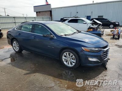 Czwarte zdjęcie samochodu z boku: 2019 CHEVROLET MALIBU LT VIN:1G1ZD5ST5KF196588 - miniatura