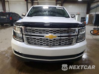 Piąte zdjęcie samochodu w środku: 2019 CHEVROLET TAHOE K1500 LT VIN:1GNSKBKC2KR161851 - miniatura