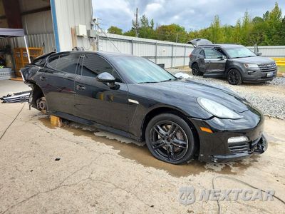 Czwarte zdjęcie samochodu z boku: 2012 PORSCHE PANAMERA 2 VIN:WP0AA2A74CL071746 - miniatura
