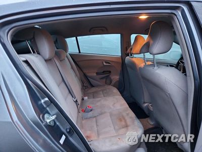 Zdjęcie 11 z 13 samochodu: 2013 HONDA INSIGHT VIN:JHMZE2H34DS000787 - miniatura