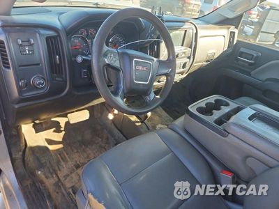 Zdjęcie 8 z 12 samochodu: 2018 GMC SIERRA K2500 HEAVY DUTY VIN:1GT02REY7JZ243900 - miniatura