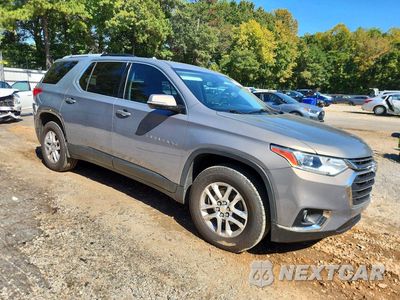 Czwarte zdjęcie samochodu z boku: 2018 CHEVROLET TRAVERSE LT VIN:1GNERGKW8JJ205090 - miniatura