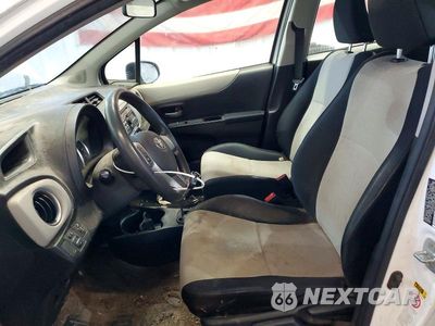 Zdjęcie 7 z 12 samochodu: 2013 TOYOTA YARIS 5-DOOR LE VIN:JTDKTUD31DD550091 - miniatura