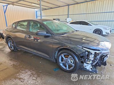 Czwarte zdjęcie samochodu z boku: 2025 KIA K4 LXS VIN:3KPFT4DE0SE055301 - miniatura