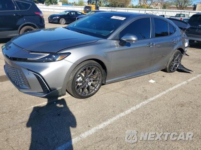 2025 TOYOTA CAMRY XSE 4T1DAACK0SU650424 - główne zdjęcie licytacji z USA - miniatura