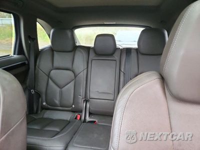 Zdjęcie 10 z 13 samochodu: 2017 PORSCHE CAYENNE VIN:WP1AA2A23HKA86612 - miniatura