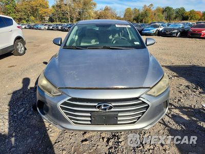 Piąte zdjęcie samochodu w środku: 2017 HYUNDAI ELANTRA SE VIN:5NPD74LF5HH160779 - miniatura