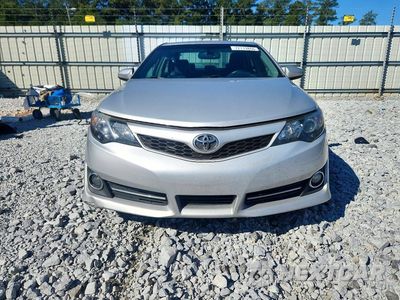 Piąte zdjęcie samochodu w środku: 2014 TOYOTA CAMRY SE VIN:4T1BF1FK0EU757823 - miniatura