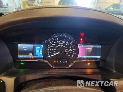 Zdjęcie 9 z 12 samochodu: 2015 LINCOLN MKS VIN:1LNHL9FT8FG600759 - miniatura