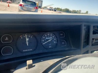 Zdjęcie 9 z 13 samochodu: 1994 JEEP CHEROKEE SE VIN:1J4FT27P1SL613661 - miniatura