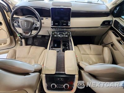 Zdjęcie 8 z 13 samochodu: 2018 LINCOLN NAVIGATOR RESERVE VIN:5LMJJ2LT0JEL03649 - miniatura