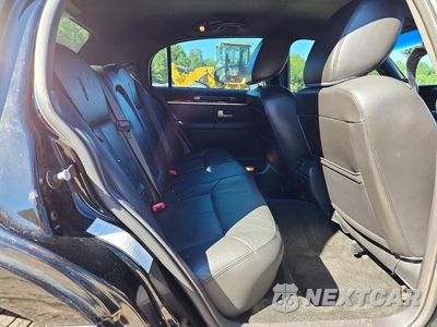Zdjęcie 11 z 13 samochodu: 2011 LINCOLN TOWN CAR SIGNATURE LIMITED VIN:2LNBL8CV2BX760744 - miniatura